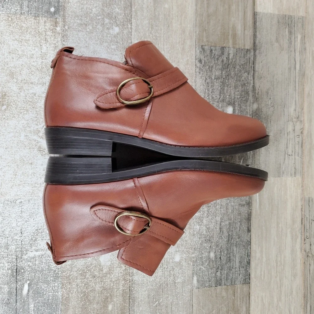 David Tate Maizy Womens Bootie Sz 8.5 W Brown Comfort Buckle Leather Side Zip